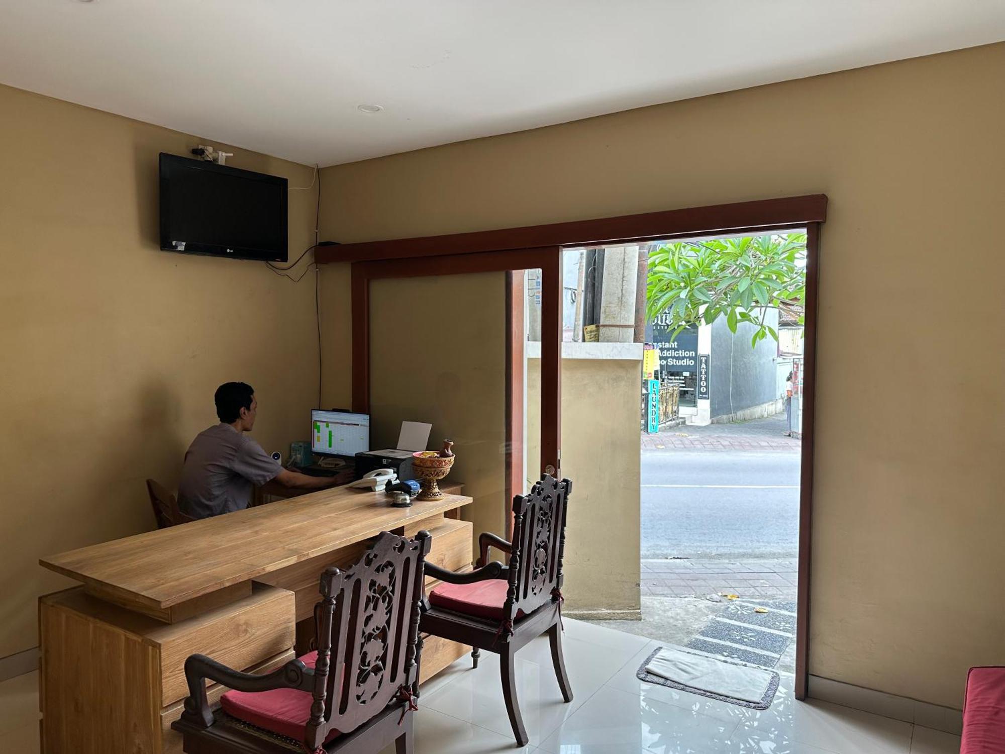 סמיניאק Villa Bunga Hotel מראה חיצוני תמונה