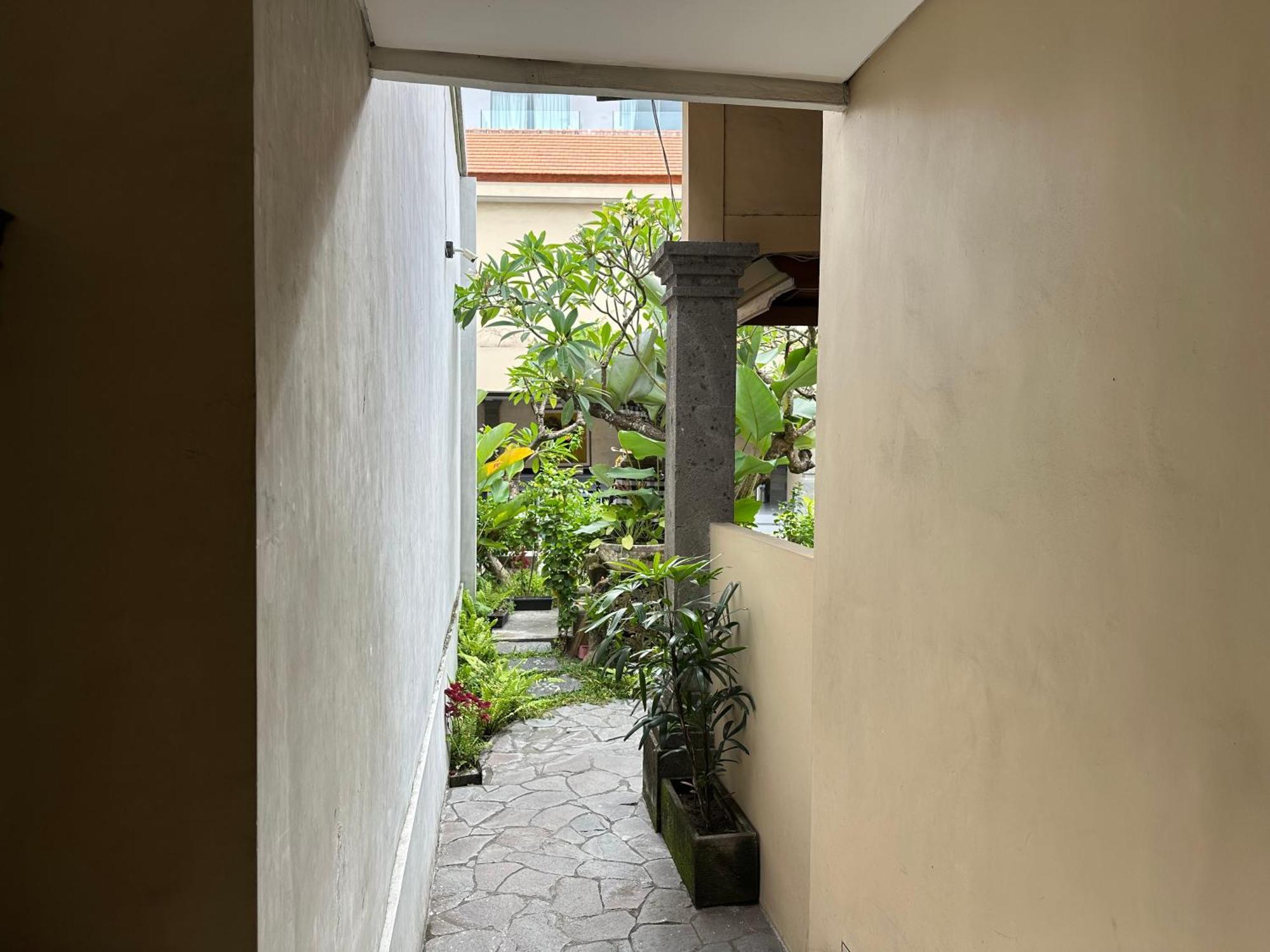 סמיניאק Villa Bunga Hotel מראה חיצוני תמונה