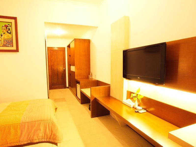 סמיניאק Villa Bunga Hotel מראה חיצוני תמונה